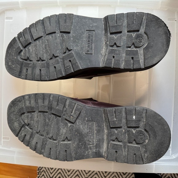 Simons Men’s 41 chunky loafers in burgundy - Picture 6 of 7
